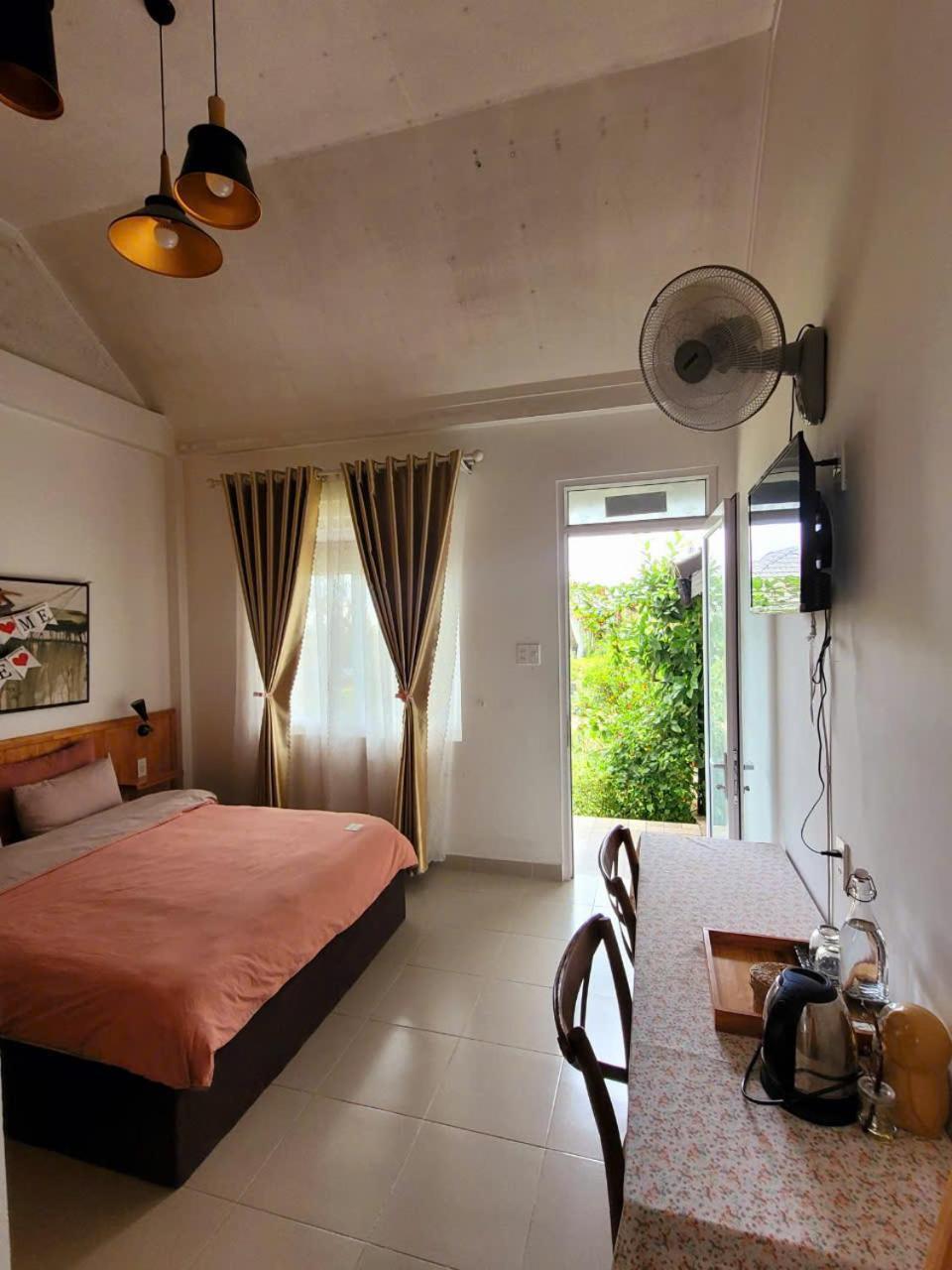 La Nha Homestay Da Lat Zewnętrze zdjęcie
